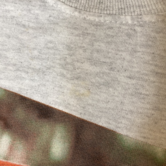 Taylor Swift Taylor’s Version Red Album Cover Heather Gray T-Shirt - Picture 8 of 8